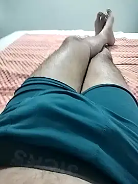 Snapshot of luckylads0037 chatting on 03-21-26, 05:05 luckylads0037 online show from 03-21-26, 05:05