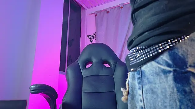 meggan 77 online show from 01-13-26, 05:24