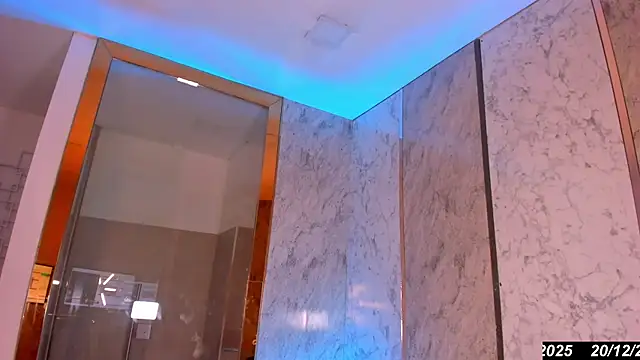 Snapshot of Keila_Mendoza chatting on 12-20-25, 05:14 Keila Mendoza online show from 12-20-25, 05:14