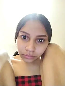 Snapshot of emma_ambar chatting on 09-12-25, 04:18 emma ambar online show from 09-12-25, 04:18