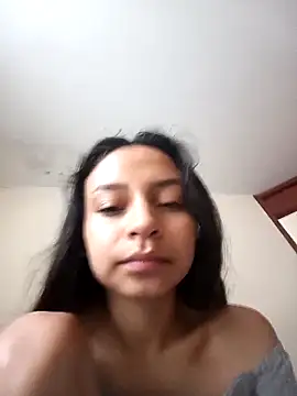 Snapshot of emma_ambar chatting on 10-01-25, 04:46 emma ambar online show from 10-01-25, 04:46