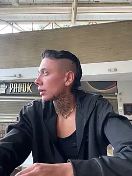 Snapshot of _PhillipBrown chatting on 01-28-25, 12:54 PhillipBrown online show from 01-28-25, 12:54