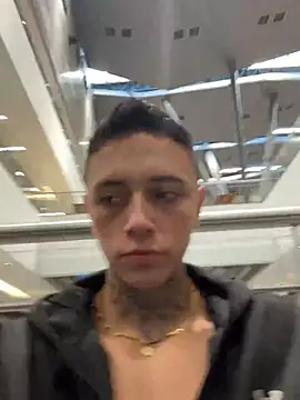 Snapshot of _PhillipBrown chatting on 02-04-25, 12:00 PhillipBrown online show from 02-04-25, 12:00