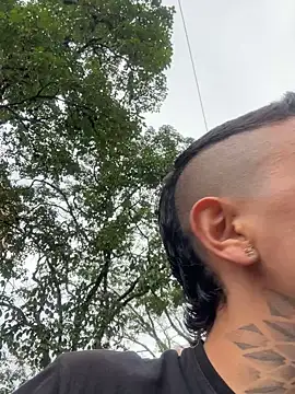 Snapshot of _PhillipBrown chatting on 02-09-25, 08:56 PhillipBrown online show from 02-09-25, 08:56