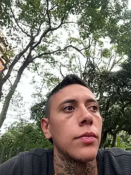 Snapshot of _PhillipBrown chatting on 02-13-25, 08:55 PhillipBrown online show from 02-13-25, 08:55