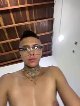 Snapshot of _PhillipBrown chatting on 03-13-25, 09:37 PhillipBrown online show from 03-13-25, 09:37