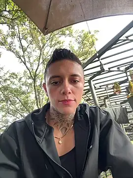 Snapshot of _PhillipBrown chatting on 03-21-25, 01:45 PhillipBrown online show from 03-21-25, 01:45