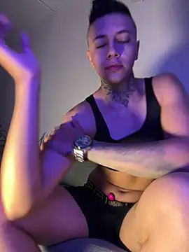 Snapshot of _PhillipBrown chatting on 02-09-26, 11:47 PhillipBrown online show from 02-09-26, 11:47