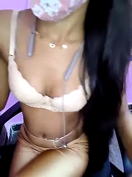 Snapshot of Miakhalifatamil chatting on 12-22-25, 04:31 Miakhalifatamil online show from 12-22-25, 04:31