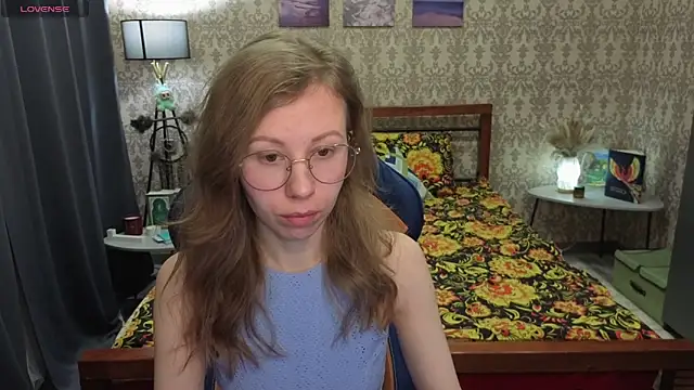 Lill Mary online show from 02-04-26, 01:33