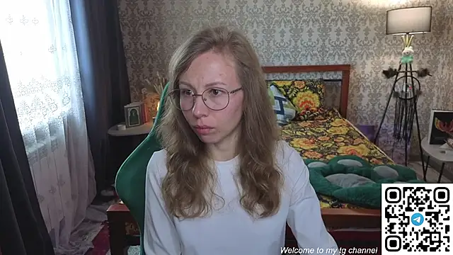 Snapshot of Lill_Mary chatting on 05-04-26, 12:50 Lill Mary online show from 05-04-26, 12:50