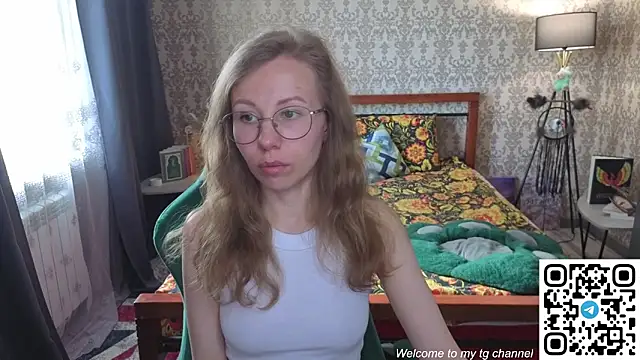 Snapshot of Lill_Mary chatting on 05-05-26, 01:46 Lill Mary online show from 05-05-26, 01:46