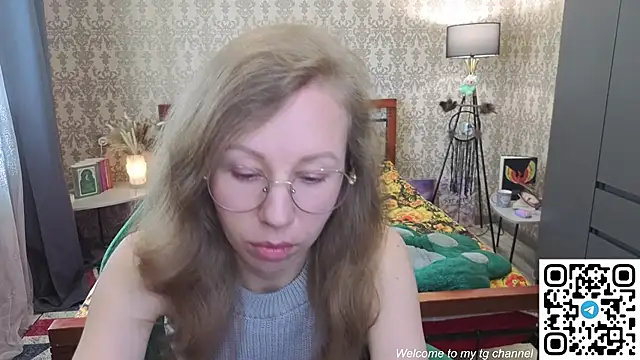 Snapshot of Lill_Mary chatting on 05-08-26, 03:12 Lill Mary online show from 05-08-26, 03:12