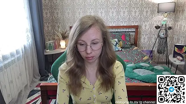 Snapshot of Lill_Mary chatting on 05-19-26, 02:29 Lill Mary online show from 05-19-26, 02:29