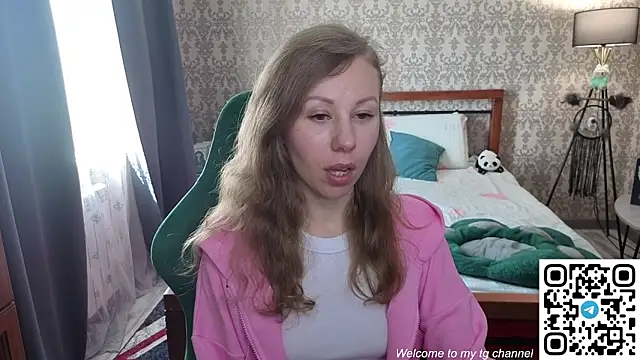 Snapshot of Lill_Mary chatting on 05-26-26, 05:14 Lill Mary online show from 05-26-26, 05:14
