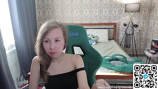 Snapshot of Lill_Mary chatting on 06-04-26, 01:22 Lill Mary online show from 06-04-26, 01:22