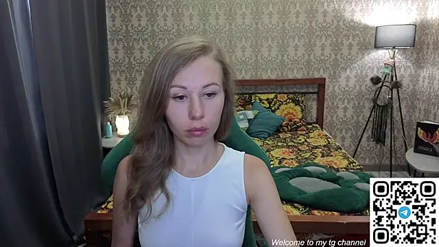 Snapshot of Lill_Mary chatting on 06-16-26, 02:58 Lill Mary online show from 06-16-26, 02:58