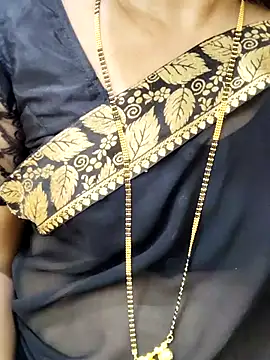 Snapshot of anuradha1432 chatting on 09-12-25, 10:04 anuradha1432 online show from 09-12-25, 10:04