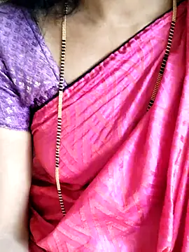 Snapshot of anuradha1432 chatting on 09-26-25, 07:12 anuradha1432 online show from 09-26-25, 07:12