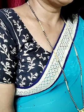 Snapshot of anuradha1432 chatting on 10-29-25, 04:53 anuradha1432 online show from 10-29-25, 04:53