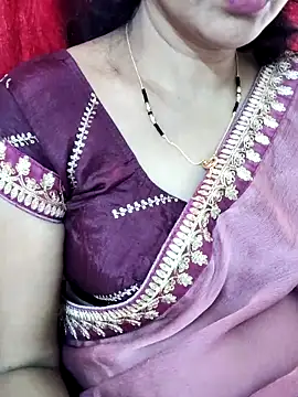 Snapshot of anuradha1432 chatting on 11-12-25, 06:14 anuradha1432 online show from 11-12-25, 06:14