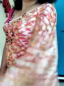 Snapshot of anuradha1432 chatting on 11-15-25, 07:05 anuradha1432 online show from 11-15-25, 07:05