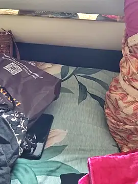 Snapshot of anuradha1432 chatting on 01-06-26, 09:02 anuradha1432 online show from 01-06-26, 09:02