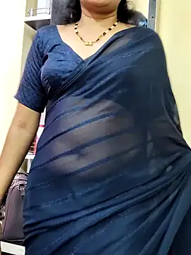 Snapshot of anuradha1432 chatting on 01-17-26, 09:03 anuradha1432 online show from 01-17-26, 09:03