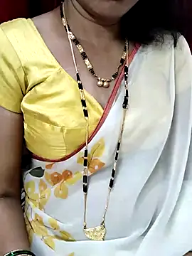 Snapshot of anuradha1432 chatting on 01-19-26, 09:02 anuradha1432 online show from 01-19-26, 09:02