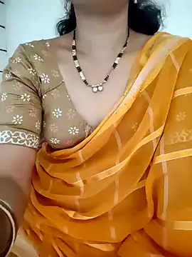 Snapshot of anuradha1432 chatting on 02-20-26, 09:21 anuradha1432 online show from 02-20-26, 09:21