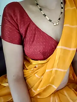 Snapshot of anuradha1432 chatting on 02-25-26, 11:20 anuradha1432 online show from 02-25-26, 11:20