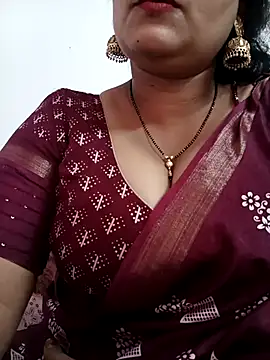 Nyra-23 online show from 12-19-25, 08:32