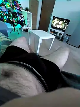 Snapshot of Marcolino183 chatting on 12-23-24, 03:33 Marcolino183 online show from 12-23-24, 03:33