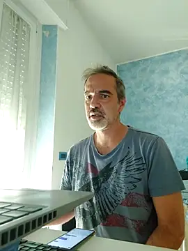 Snapshot of Marcolino183 chatting on 09-12-25, 08:58 Marcolino183 online show from 09-12-25, 08:58