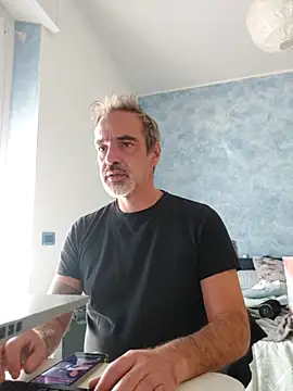 Snapshot of Marcolino183 chatting on 09-29-25, 07:46 Marcolino183 online show from 09-29-25, 07:46