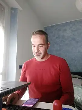 Snapshot of Marcolino183 chatting on 10-14-25, 07:42 Marcolino183 online show from 10-14-25, 07:42