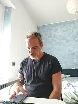 Snapshot of Marcolino183 chatting on 11-03-25, 09:21 Marcolino183 online show from 11-03-25, 09:21