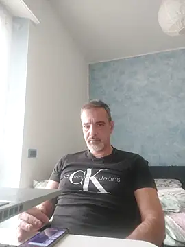 Snapshot of Marcolino183 chatting on 02-09-26, 08:51 Marcolino183 online show from 02-09-26, 08:51