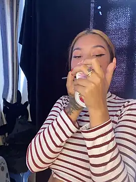 baby lizy online show from 01-15-25, 08:37