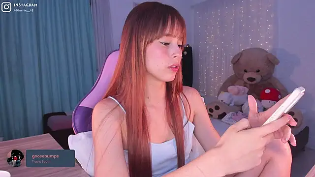 Snapshot of alice_guerin_ chatting on 03-16-25, 02:32 alice guerin online show from 03-16-25, 02:32