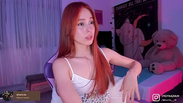 Snapshot of alice_guerin_ chatting on 09-28-25, 01:00 alice guerin online show from 09-28-25, 01:00