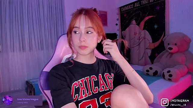 Snapshot of alice_guerin_ chatting on 10-03-25, 02:30 alice guerin online show from 10-03-25, 02:30