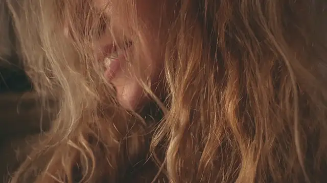 Snapshot of HeyBananas chatting on 01-27-25, 09:44 HeyBananas online show from 01-27-25, 09:44