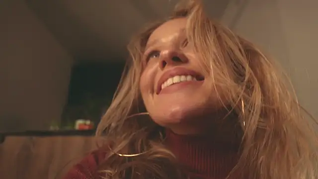 Snapshot of HeyBananas chatting on 02-09-25, 10:53 HeyBananas online show from 02-09-25, 10:53