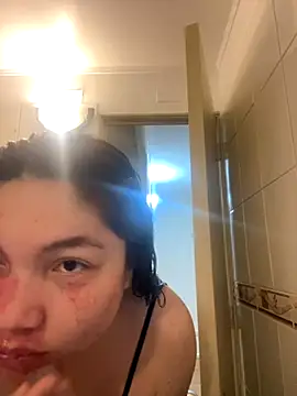 WhiteWomen online show from 09-10-25, 10:48