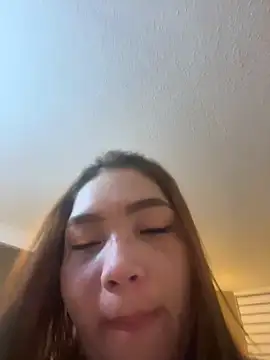 WhiteWomen online show from 09-10-25, 11:27