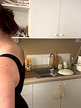 WhiteWomen online show from 11-05-25, 05:57