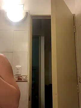 WhiteWomen online show from 11-17-25, 11:21