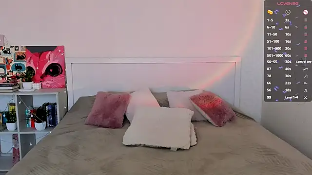 LittleKiitten online show from 07-29-26, 03:21