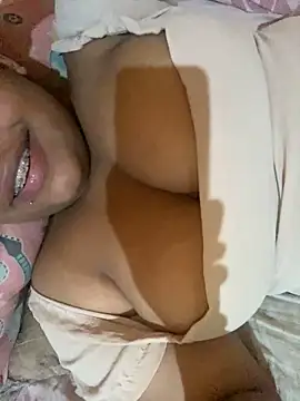 Snapshot of vic_pretynhaa chatting on 01-16-25, 02:30 vic pretynhaa online show from 01-16-25, 02:30